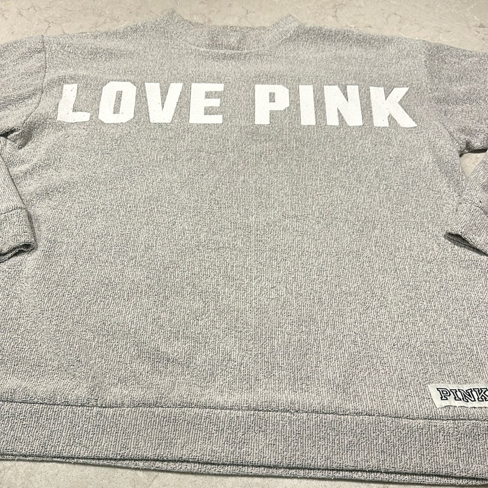 PINK VICTORIA SECRET SWEATSHIRT
